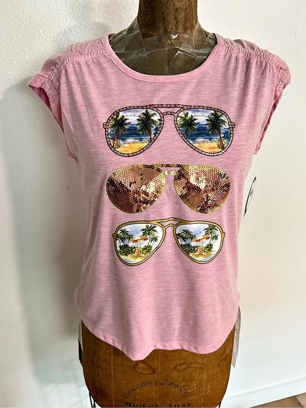 Casey Key Short Sleeve Graphic Tee Pink Size PM NWT
